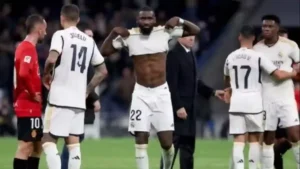 Real Madrid, Atletico win to advance