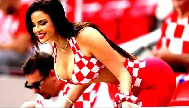 Sexiest Fan Ivana Knoll Stuns